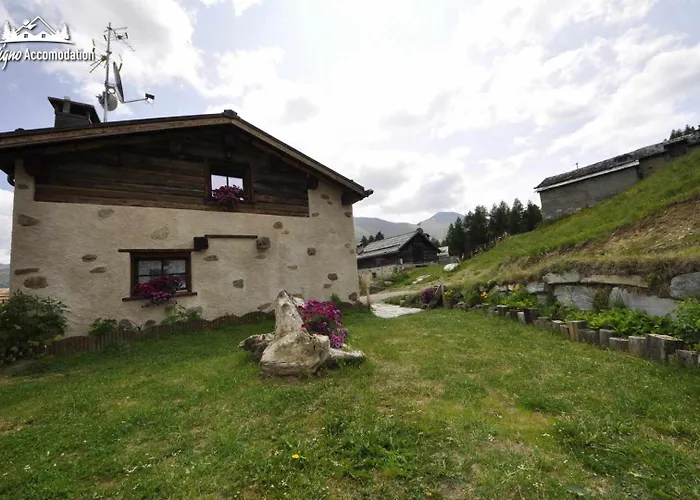 Mountain Chalet Scoiattolo By Livigno Accomodation